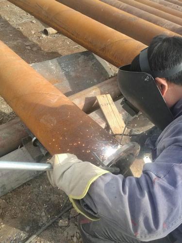 钢管安上了“四轮”会怎样