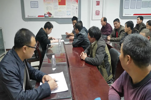 洗选煤运营公司红柳林运营项目部全员背诵“双危辨识” 强化安全意识