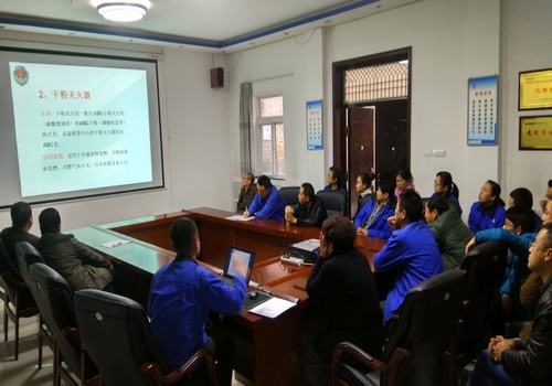 设备租赁中心组织开展“防火”专项应急演练