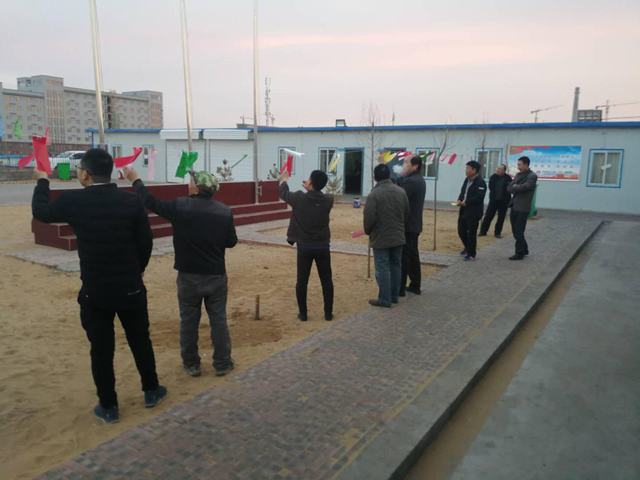 掘进公司各基层项目部猜灯谜闹元宵