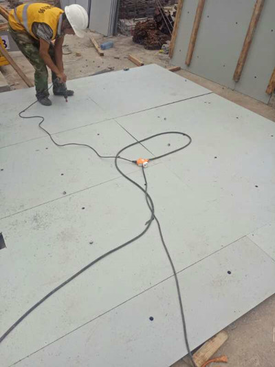 浅谈复合中空塑料模板在项目上的应用