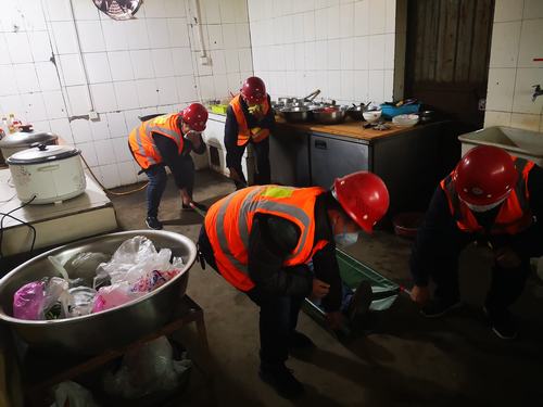 乐虎建设澄合分公司十五部开展煤气中毒应急演练