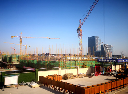 乐虎建设公司紧抓山水逸境项目建设管理