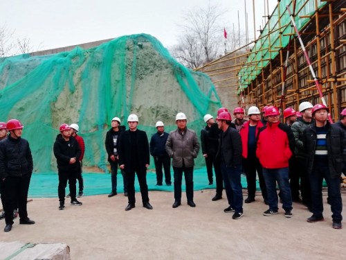 乐虎建设澄合分公司组织渭南片区项目进行内部对标培训