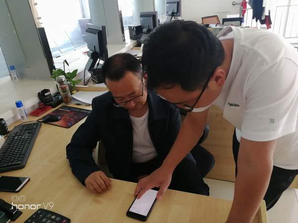 乐虎建设掘进公司：面对面服务让个税改革红利惠及每位员工