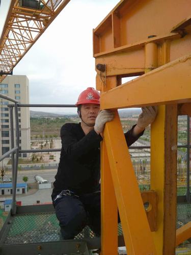 乐虎建设铜煤公司设备租赁站多措施加强设备设施管理助力施工会战有序推进