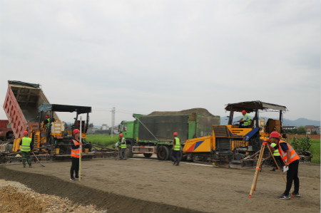 乐虎建设汉中分公司全面打响“三项攻坚”战