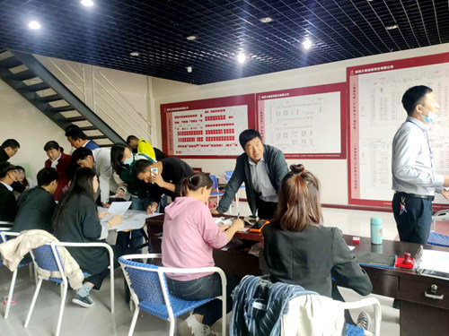 乐虎建设公司:神南华府项目地下储物间开售首日告捷