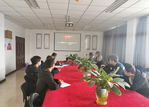 乐虎建设机电安装公司彬长项目部安全生产两不误