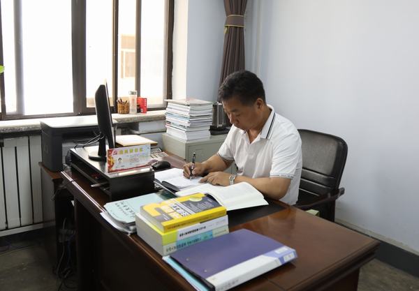 “多面”干将勇担当