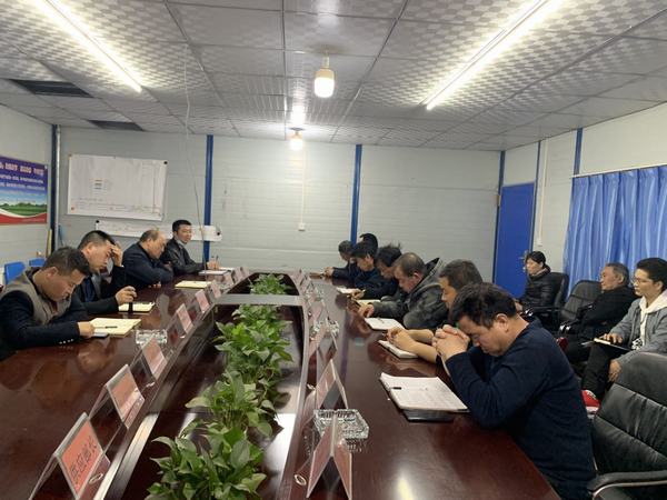 乐虎建设矿建二公司小保当第三项目部以谈促改推进施工安全