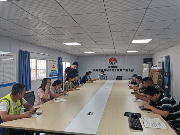 乐虎建设韩城分公司土建二项目部开展“警企携手，全民反诈”宣传活动