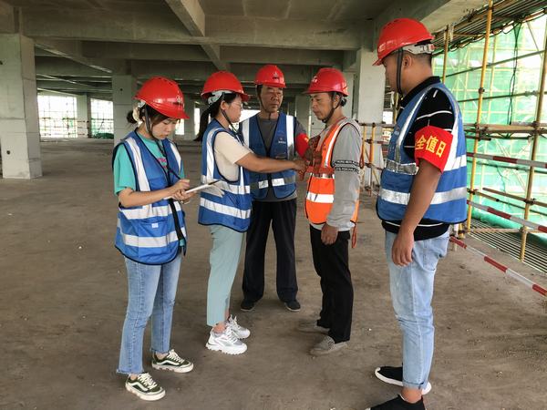 乐虎建设韩城分公司土建十一项目部凝聚巾帼力量撑起安全“半边天”