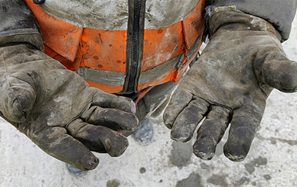 乐虎建设矿建三公司：这个“双十一”，来看看“乐虎建设人的手”