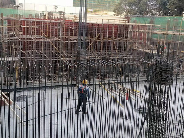 乐虎建设机电安装公司渭化项目部战“疫”保“产”在行动