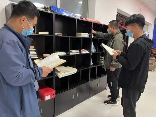 乐虎建设路桥分公司组织开展“世界读书日”主题读书活动