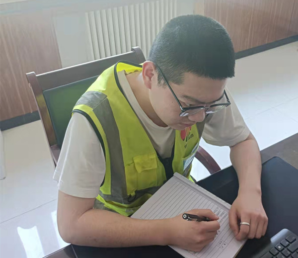 乐虎建设咸阳分公司第二项目部：写祝福，寄思情