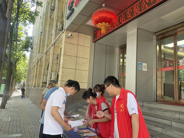 乐虎建设机电安装公司开展安全宣传咨询日活动