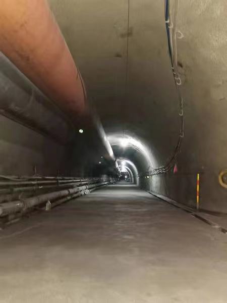 乐虎建设矿建二公司第二项目部地坪水沟施工驶入“快车道”