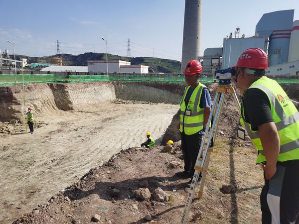 乐虎建设天工公司施工前沿以高温“烤”验，“暑”写劳动画卷