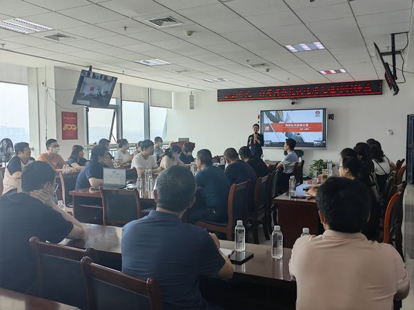 乐虎建设天工公司开展树礼仪形象 展企业风采商务礼仪培训