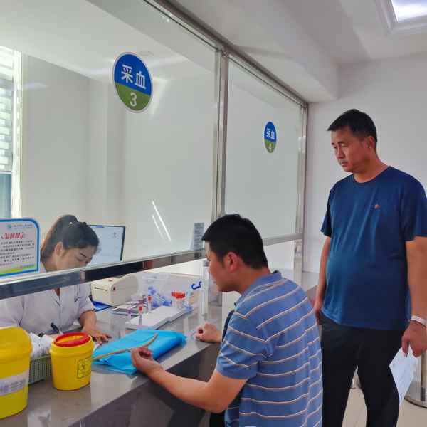 乐虎建设铜煤公司为员工健康撑起“防护伞”