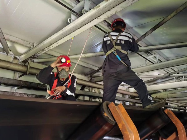 乐虎建设洗选煤运营公司柠条塔运营项目部： 斗骄阳展风采 战岗位建新功