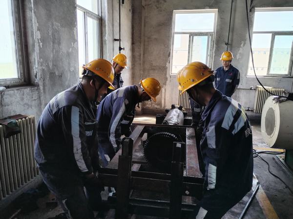 乐虎建设洗选煤运营公司神渭首端运营项目部：攻坚第一战  检好第一线