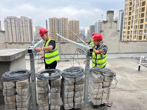 乐虎建设铜煤公司:突出四个严格,扎牢吊篮使用篱笆