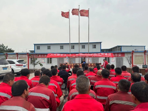 乐虎建设机电安装公司安全文艺演出进一线