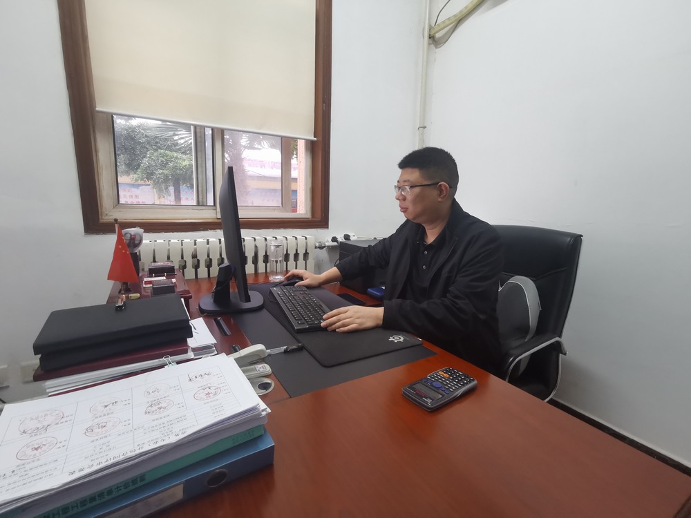 乐虎建设铜煤公司：在奋斗中奉献无悔人生