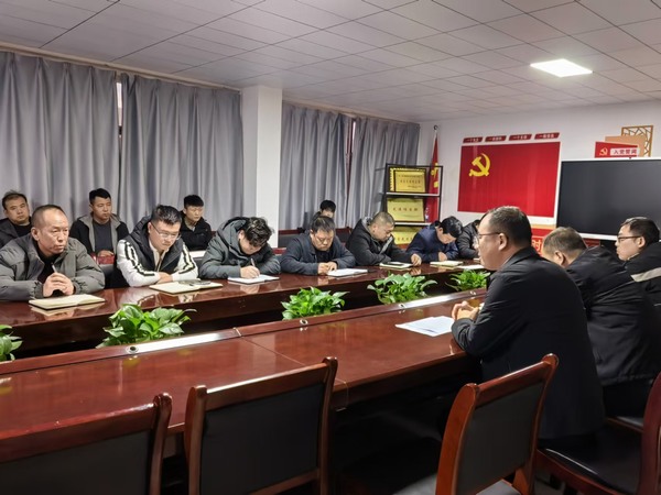 乐虎建设煤矿运营服务分公司：弘扬宪法精神，筑牢法治根基