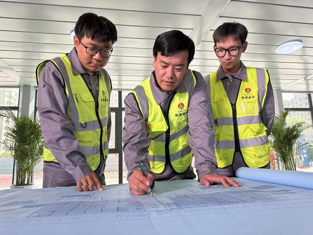 乐虎建设者勇担当 施工一线谱华章