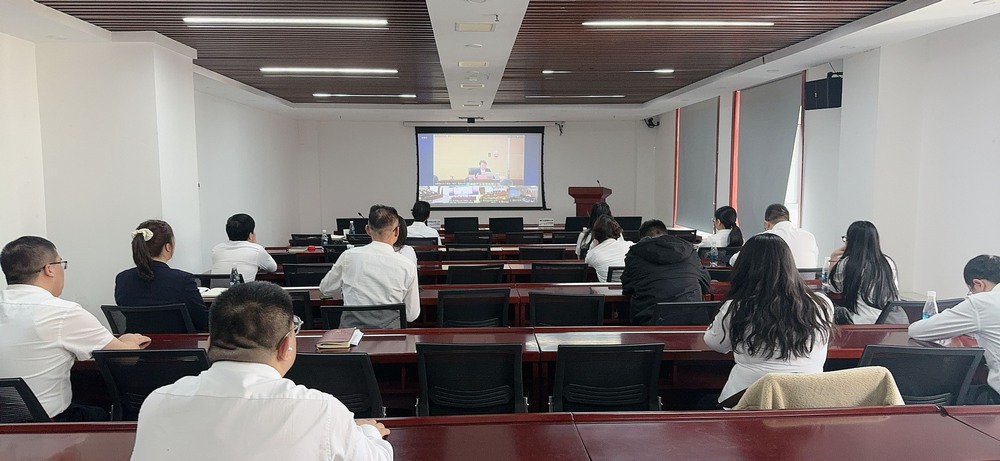 乐虎建设洗选煤运营公司积极参与乐虎集团党员教育与巾帼劳模宣讲活动