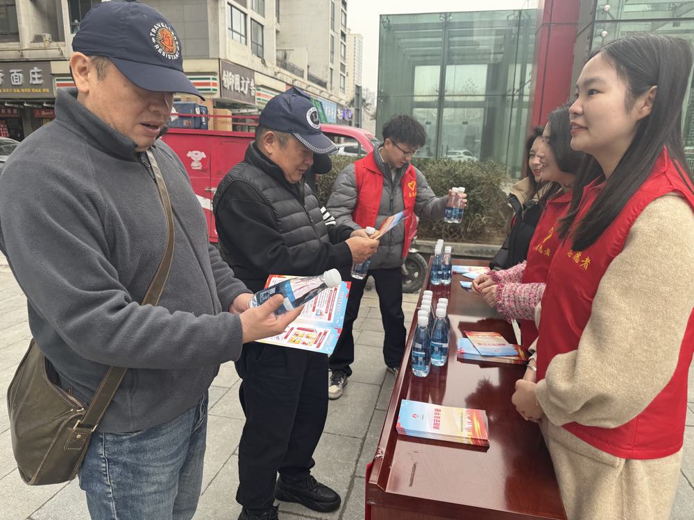 乐虎建设绿宇公司：弘扬雷锋精神 彰显国企担当