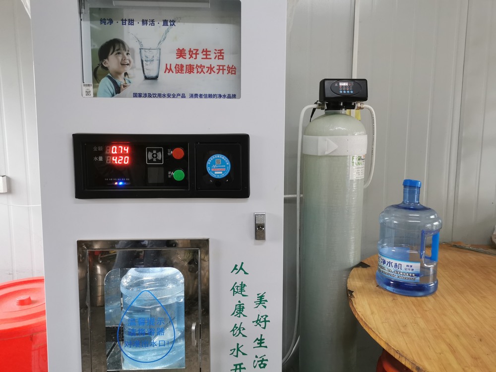 以水为墨绘关怀 春风送暖添“净”力