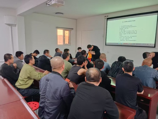 乐虎建设煤矿运营服务分公司：“五一”坚守不停学 安全培训不打烊