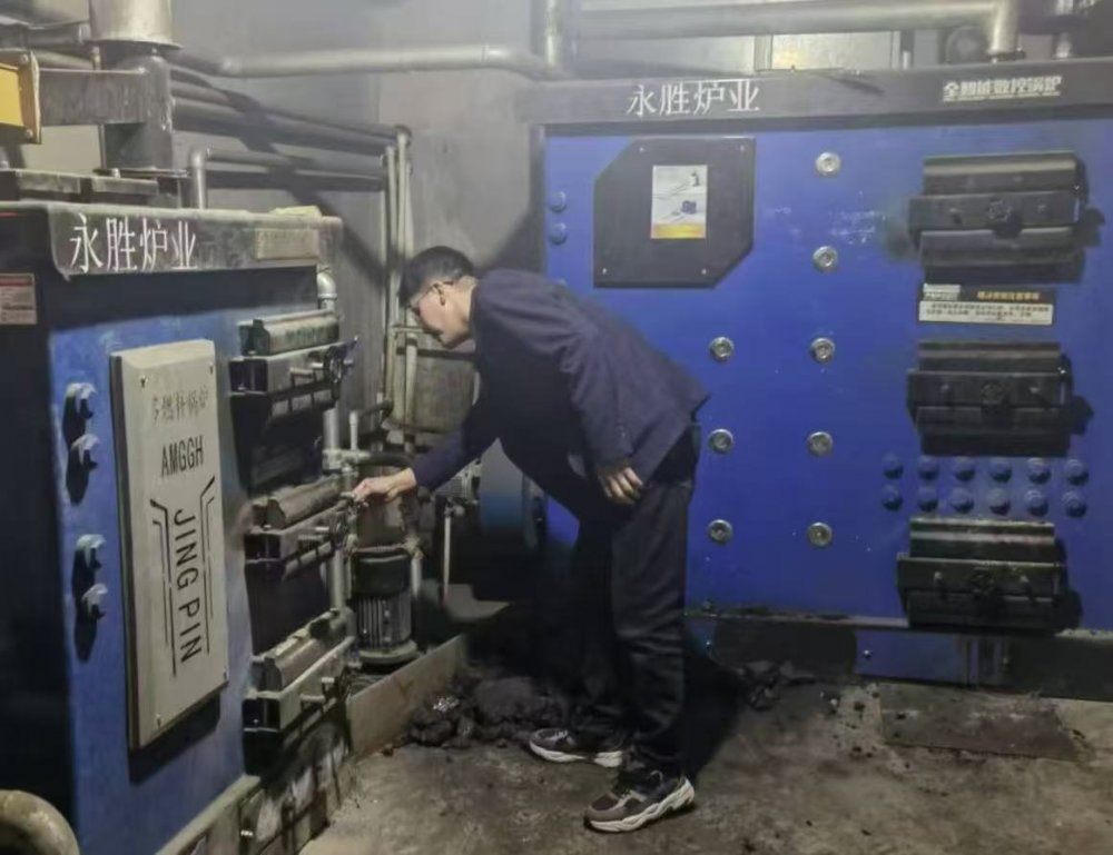 乐虎建设煤矿运营服务分公司：情暖寒冬 全力护航