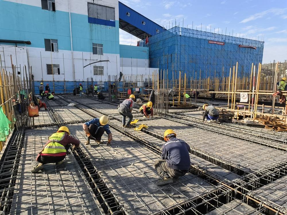 乐虎建设渭南分公司第三项目部:抢抓施工黄金期冲刺年底收官战