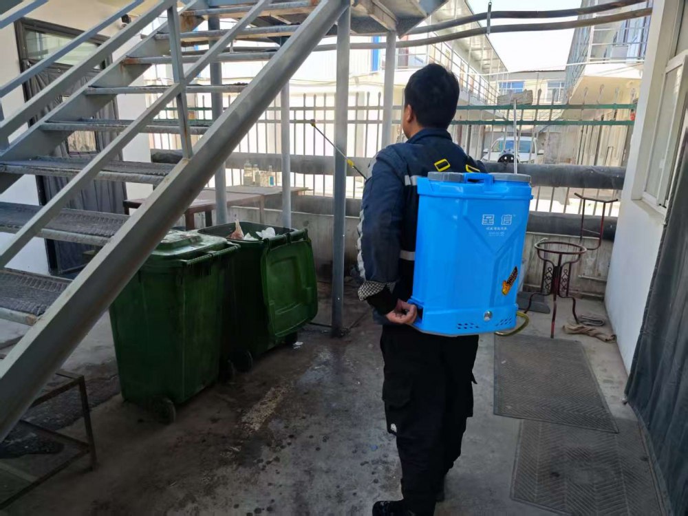 乐虎建设煤矿运营服务分公司:冬日双线守护,温暖与精准并行