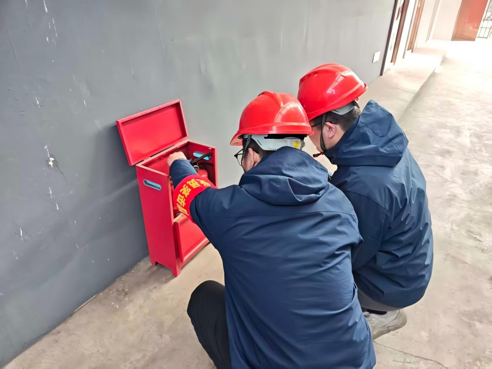 乐虎建设韩城分公司张家峁项目部：寒砺匠心筑防线 三防攻坚保冬安