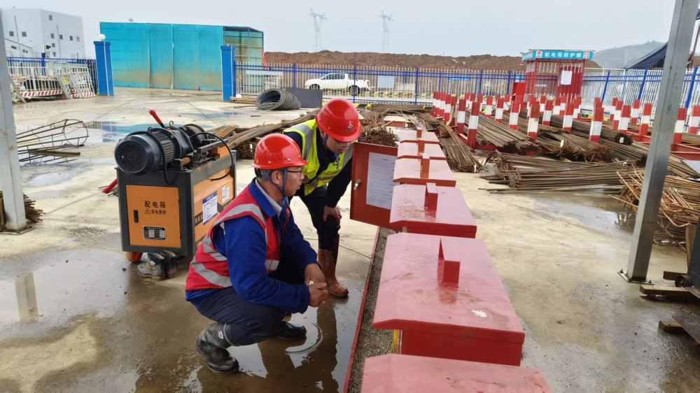 乐虎建设渭南分公司第一项目部:春日攻坚抢实干 项目建设踏春行